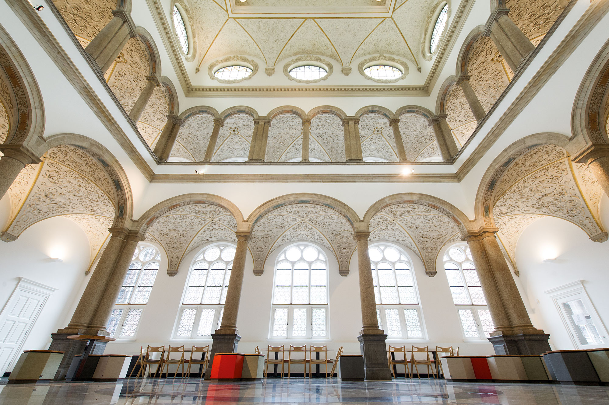 atrium de oude bibliotheek, KREUK architectuur, architect Marjolein Kreuk Delft i.s.m. BK. en Stephanie Gieles